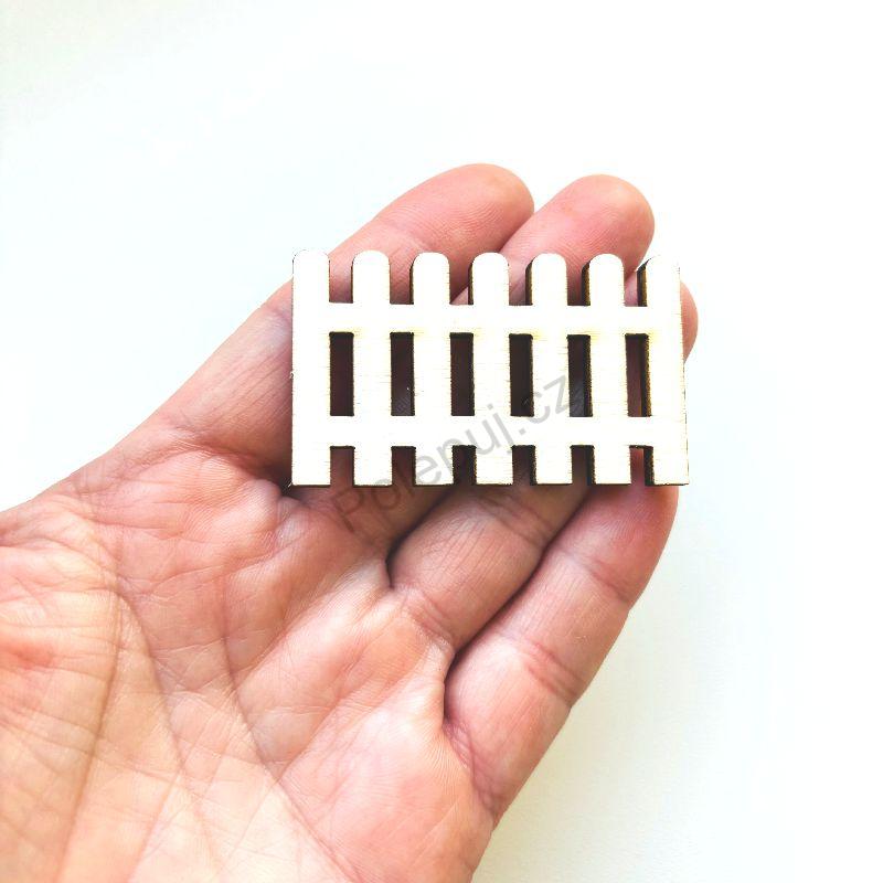 Dřevěné ploty / dekorace na scrapbook / doplňky na domečky / tvoření