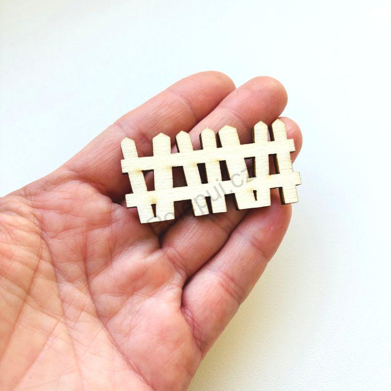 Dřevěné ploty / dekorace na scrapbook / doplňky na domečky / tvoření